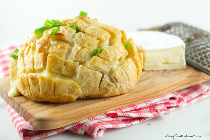 This delicious cheesy bacon Pull Apart Bread Recipe is so easy to make with oozy brie and smoked bacon. The perfect appetizer for the Superbowl. My favorite!