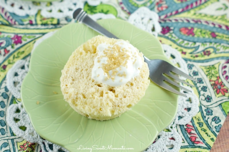 Baileys Irish Cream Mug Cake - moist, flavorful cake that's made in just 2 minutes. You can make it non-alcoholic using the Baileys Coffee Creamer. Perfect for a quick dessert.
