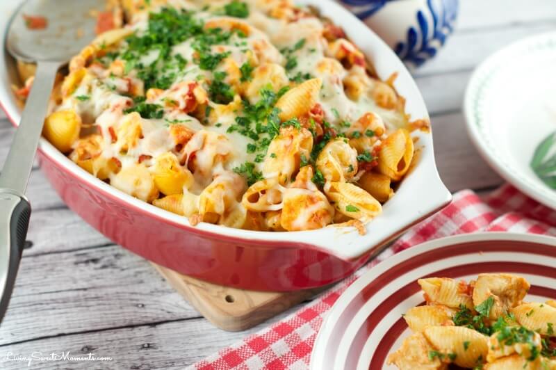 Cheesy Chicken Casserole - Only 6 ingredients. Made with pasta, tomato and cheese. This easy quick dinner recipe is delicious, hearty and oh so satisfying.