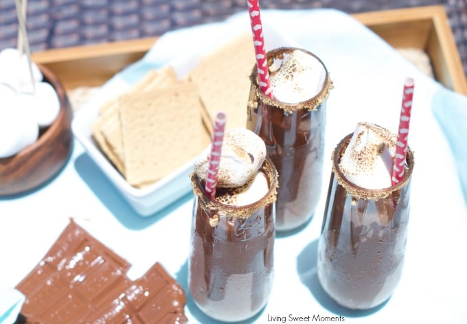 s'mores shakes - Delicious Chocolate shakes with marshmallows and graham crackers topped with toasted marshmallows. Perfect for summer outdoor entertaining.