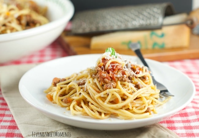 Spaghetti with San Marzano Tomato And Meat Sauce - Delicious & easy to make Spaghetti with meat sauce is the perfect quick weeknight dinner idea with ground beef!