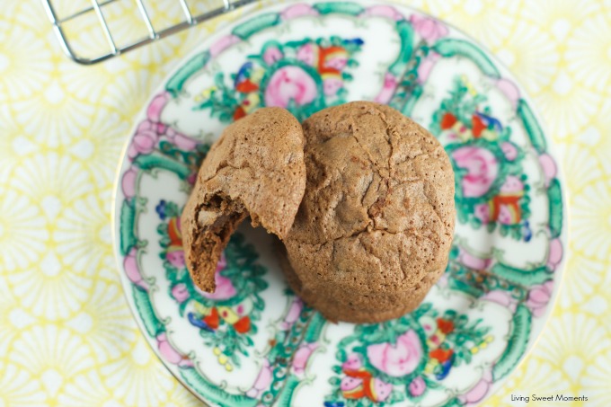 Double Chocolate Brownie Cookies : these easy to make chocolate cookies have the pudginess of a brownie with the taste of a cookie. Perfect for dessert.