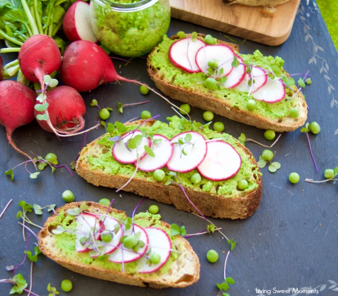 This delicious Pea Hummus Crostini recipe is easy and perfect for a Spring appetizer. Made with mint and tahini that gives a unique flavor. Vegan as well