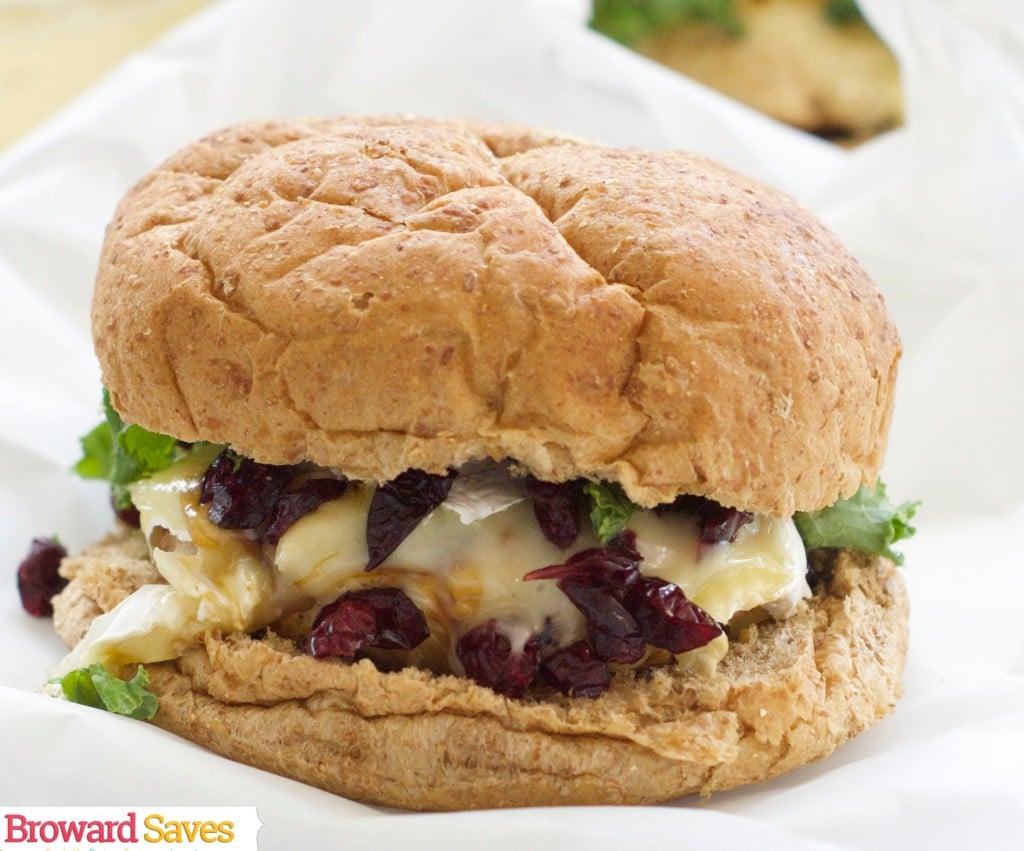 These delicious Turkey Burgers with Brie and cranberry cooks in 15 minutes or less. The perfect gourmet burger recipe to enjoy for lunch or dinner. 