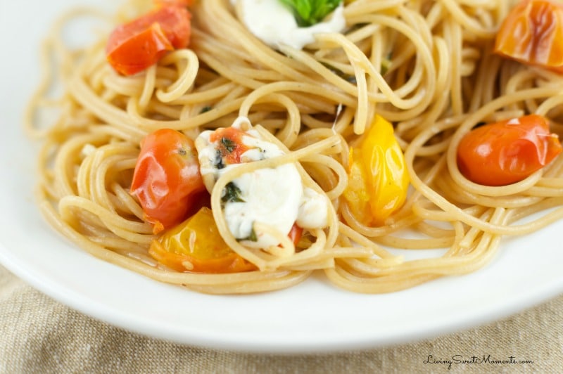 One Pot Caprese Pasta Recipe - made in 10 minutes and requires absolutely no draining. It's the perfect easy weeknight dinner idea and great for entertaining as well!