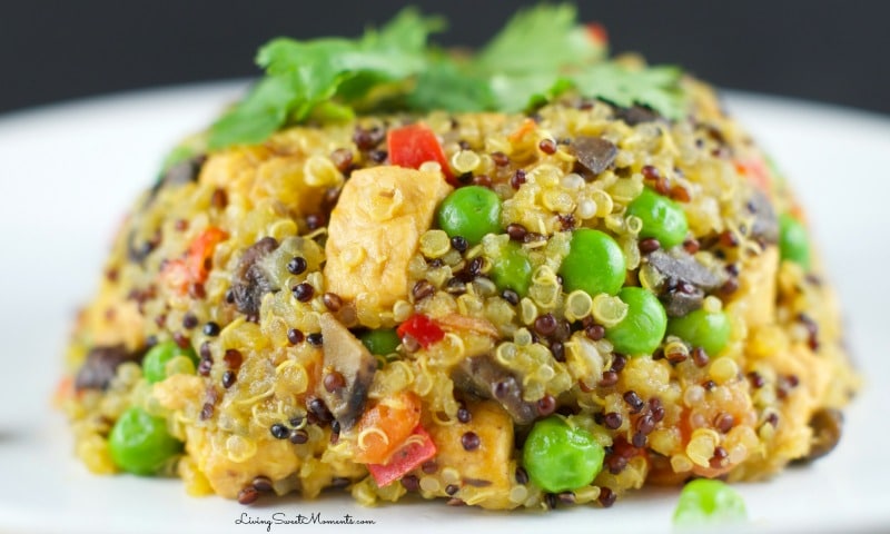 This delicious Quinoa Arroz con Pollo is the perfect one pot 30-minute weeknight dinner that is super easy to make. Enjoy this healthy latin twist tonight!