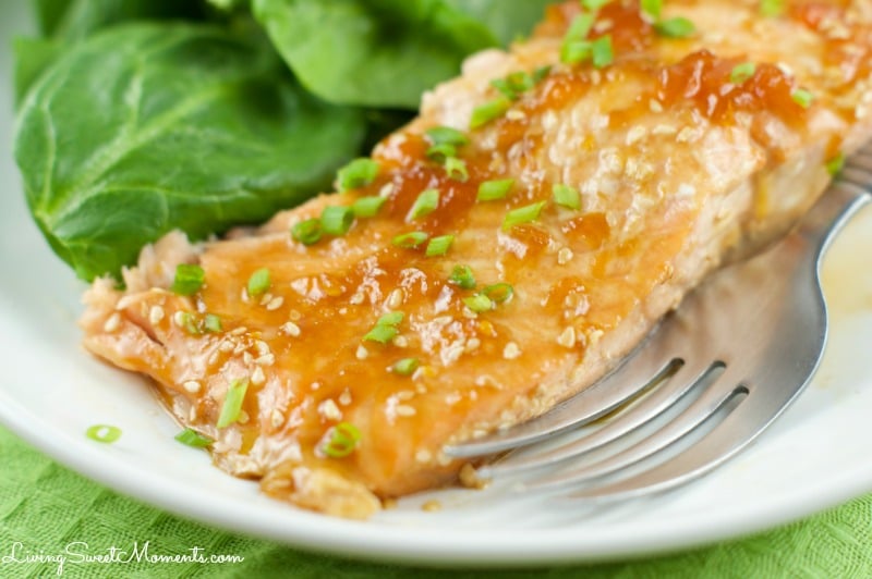 Apricot Glazed Salmon - Just 5 ingredients is all it takes to make this elegant and easy quick weeknight dinner. The Baked Salmon is juicy, sweet and tasty.