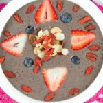 Acai Bowl - Delicious smoothie bowl filled with acai, fruit and nuts. A delicious and healthy breakfast that's ready and seconds and will satisfy all day.