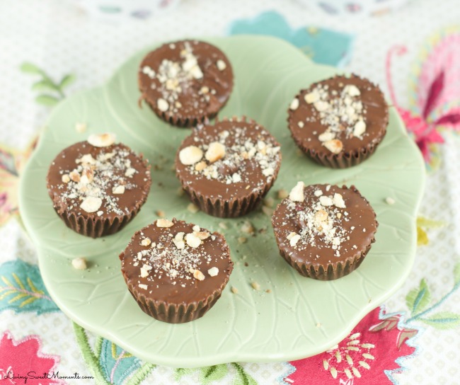 Hazelnut Chocolate Cups - A Copycat Reese's cups but instead of using peanut butter, they are filled with a delicious Nutella cream. Easy and delicious! yum