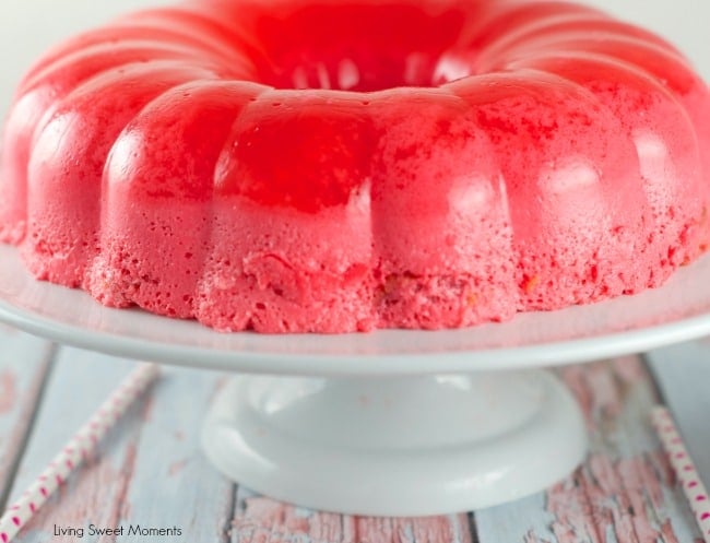 Magic Strawberry Jell0 Cake - Only 5 ingredients. this easy no-bake summer cake magically creates 3 layers of flavors that your family will love. Super yum