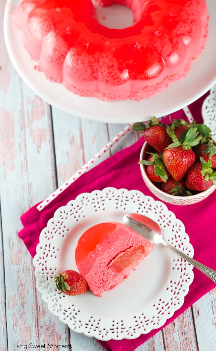 Magic Strawberry Jell-O Cake - Only 5 ingredients. this easy no bake summer cake magically creates 3 layers of flavors that your family will love. Super yum