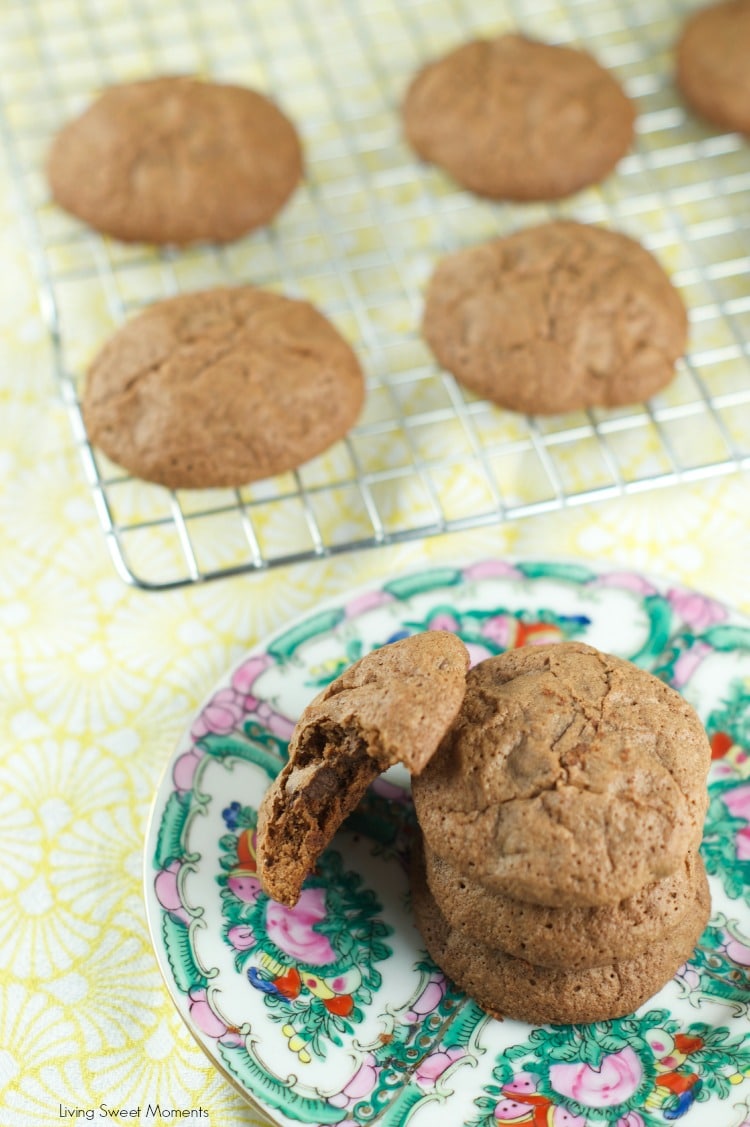 Double Chocolate Brownie Cookies : these easy to make chocolate cookies have the pudginess of a brownie with the taste of a cookie. Perfect for dessert.