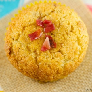 Maple Bacon Corn Muffins - these moist muffins are bursting with flavor! Easy to make and delicious. The batter is filled with bacon bits and maple flavor, making them the perfect brunch or breakfast recipe!