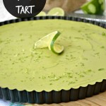 Raw Key Lime Tart: this gluten free paleo friend tart is made with avocado. Delicious, easy to make and healthy dessert to serve on any occasion. No refined sugar added