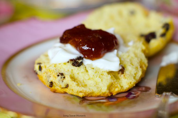 Classic English Scones - this british dessert is made with currants in a delicate pastry that's perfect for tea time. Top them with clotted cream and jam. More on www.livingsweetmoments.com