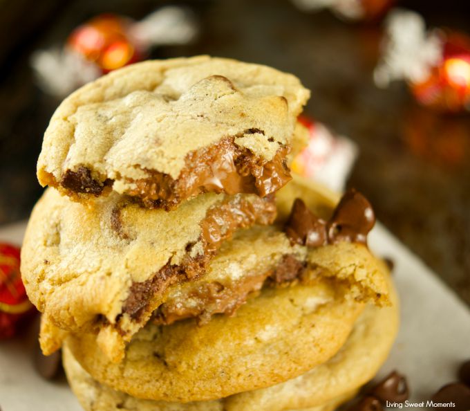 Truffle Stuffed Chocolate Chip Cookies - these chewy chocolate chip cookies are ooey gooey and stuffed with a chocolate truffle. The best cookie recipe! Yum