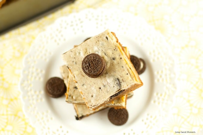 Oreo Cheesecake Brownie Bars - delicious bars with a fudgy brownie bottom topped with a creamy oreo cheesecake. The perfect dessert for any occasion. Yummy!