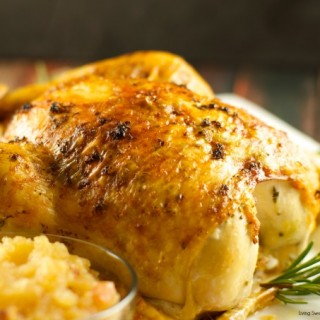 Rosemary Roasted Chicken With Applesauce - delicious juicy chicken served with a side of roasted applesauce. Super easy to make and perfect for dinner. Yum