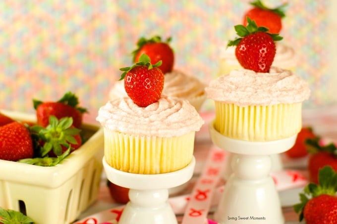 Vanilla Cupcakes with Strawberry Mascaporne Frosting - from scratch moist vanilla cupcakes served with a delicious strawberry mascarpone frosting. Love it!