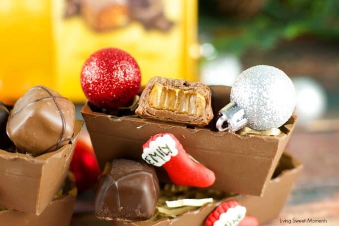 Edible Chocolate Boxes Tutorial - these Chocolate boxes make beautiful Holiday DIY gifts for friends and family. Fill them up with chocolate or candy. Yum!