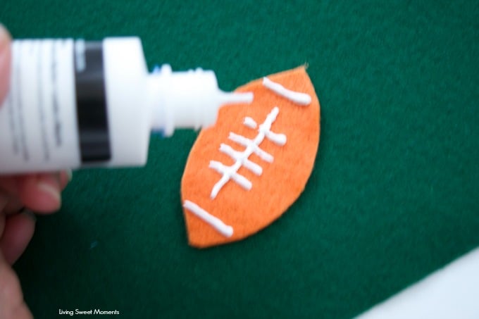 These easy DIY Football Placemats can be easily made by kids and is perfect for parties. It takes few materials to put it together and cost just pennies. 