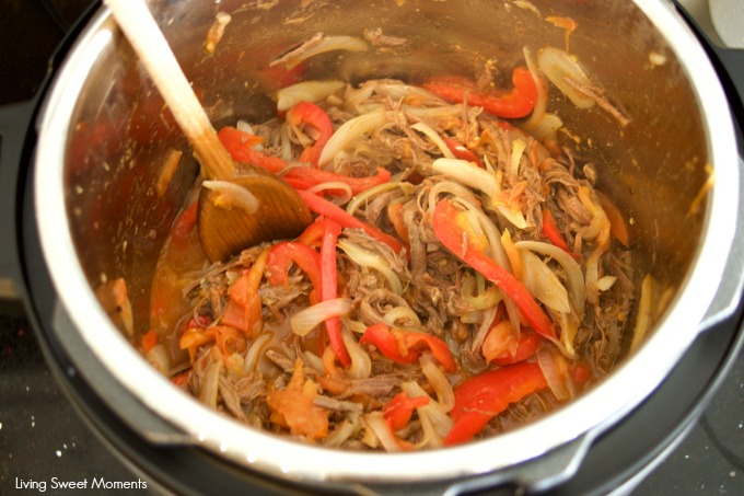 This Venezuelan Shredded Beef (carne mechada) is ready in no time using the Instant Pot pressure cooker. The perfect quick weeknight dinner idea! 