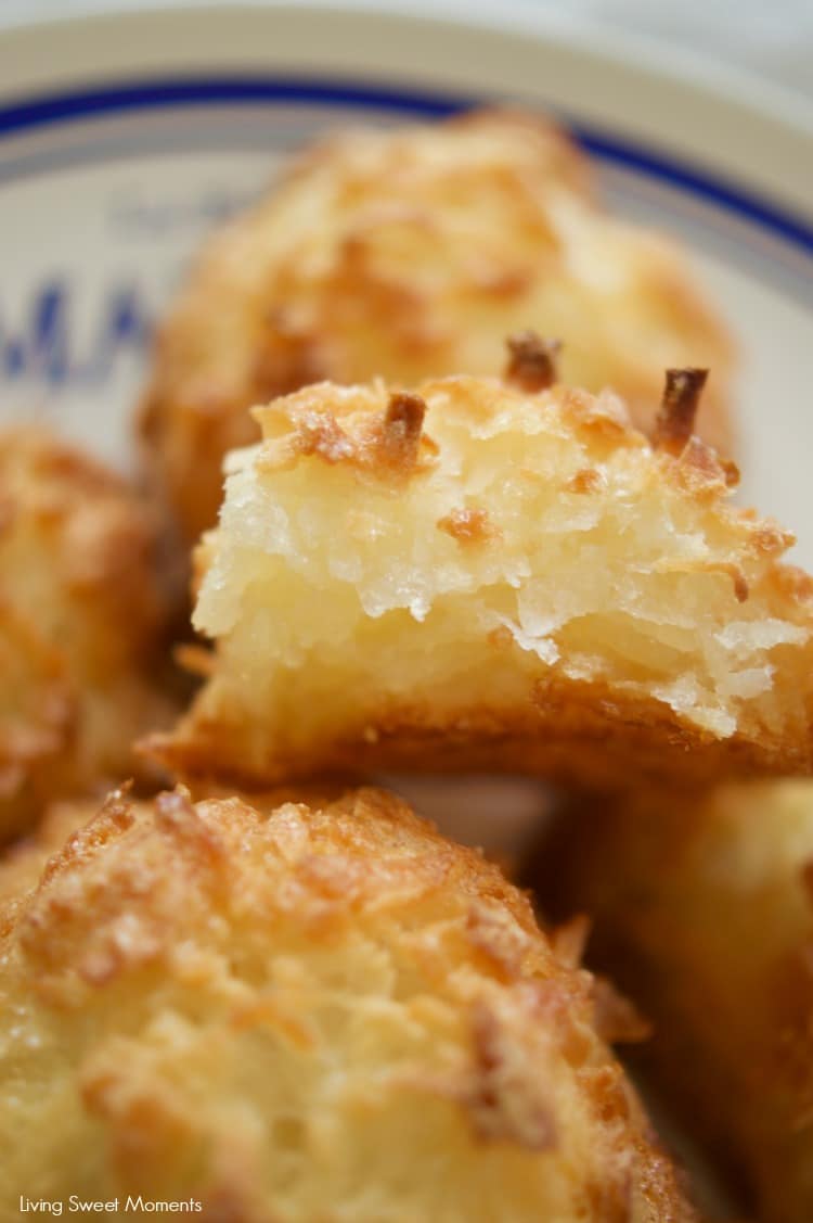 These 3 ingredient coconut macaroons cookies are gluten-free, easy to make and delicious. The perfect dessert for Passover or any other Holiday. Yummy! 