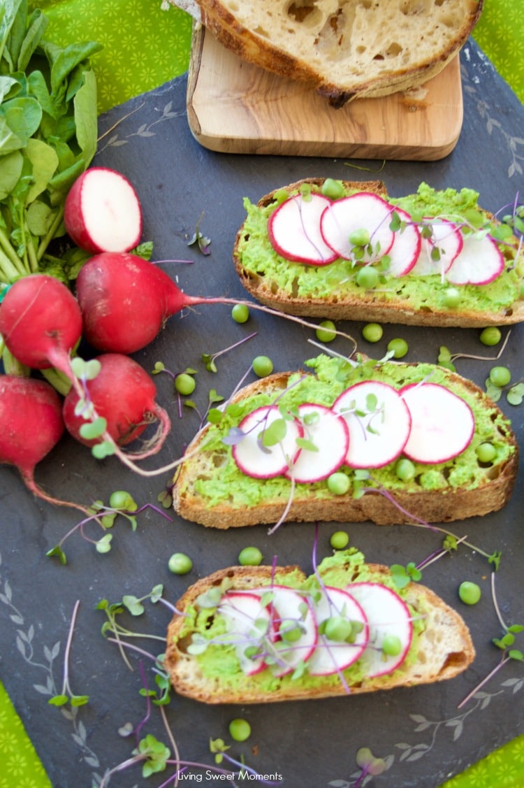 This delicious Pea Hummus Crostini recipe is easy and perfect for a Spring appetizer. Made with mint and tahini that gives a unique flavor. Vegan as well