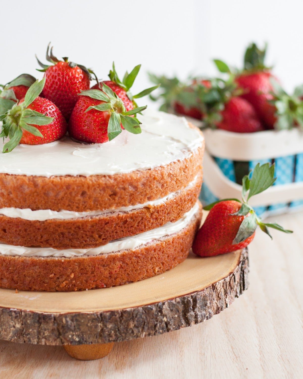 15 Amazing Anniversary Cake Recipes Living Sweet Moments