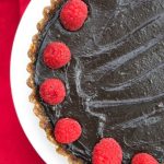 This no-bake decadent Chocolate Avocado Tart is vegan, gluten-free, easy to make and delicious. Enjoy the creaminess of the avocado with the cocoa flavor.