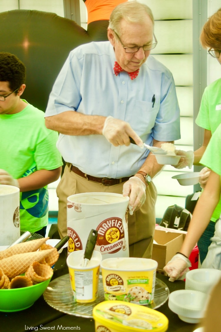 At last! Mayfield Creamery Debuts in South Florida. Scottie Mayfield serving patrons at Miami children's Museum