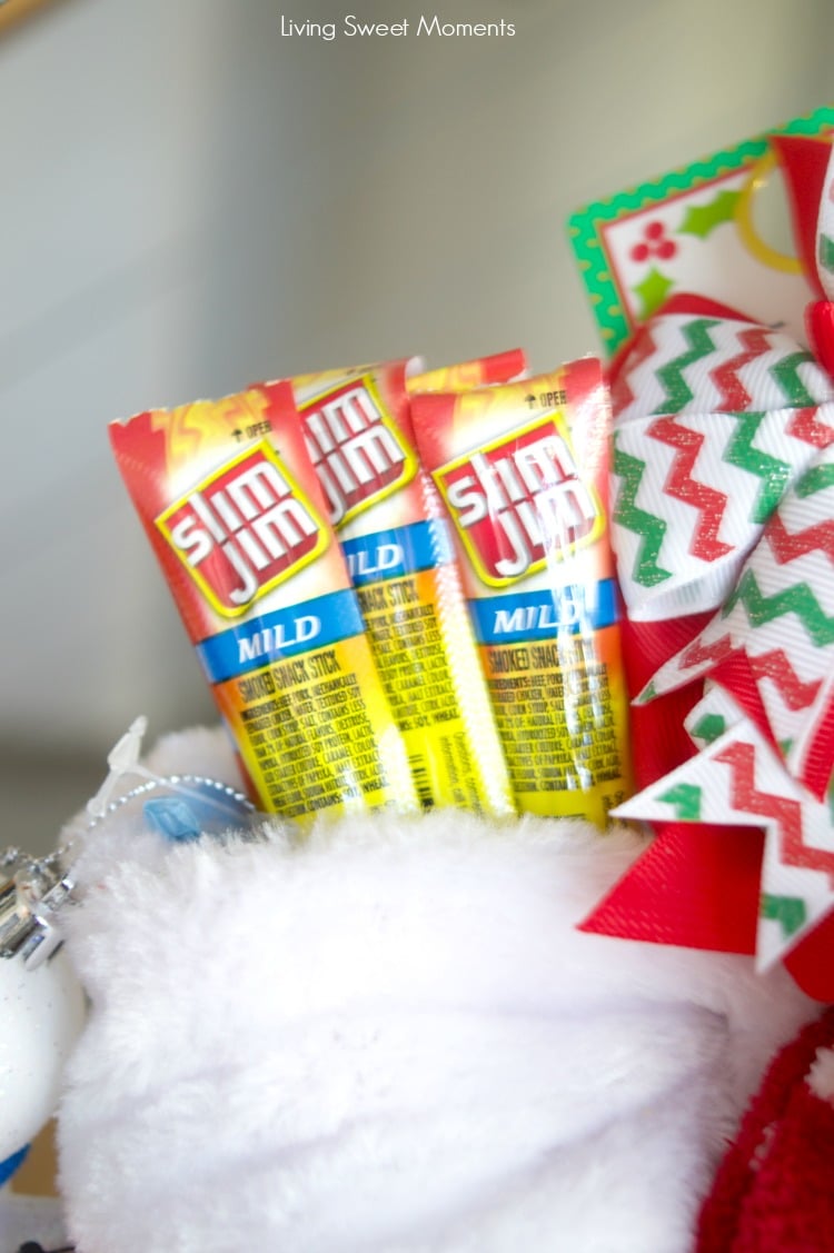 With the holidays rapidly coming up, here's a list of Stocking Stuffer Ideas For Kids with slim jim beef jerky