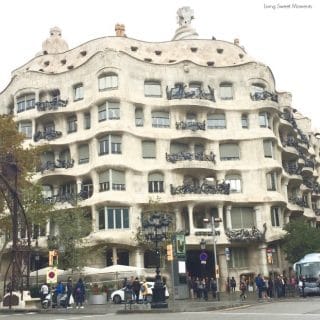 A beautiful historic city with amazing views and beaches, if you're visiting Barcelona for the first time don't miss my top 5 favorite places to visit and enjoy Gaudí's genius architectural work.