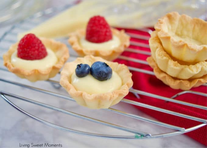 This delicious Vanilla Pastry Cream or Creme Patisserie recipe is creamy, easy to prepare, and is the perfect filling for donuts, cakes, pastries, and more.