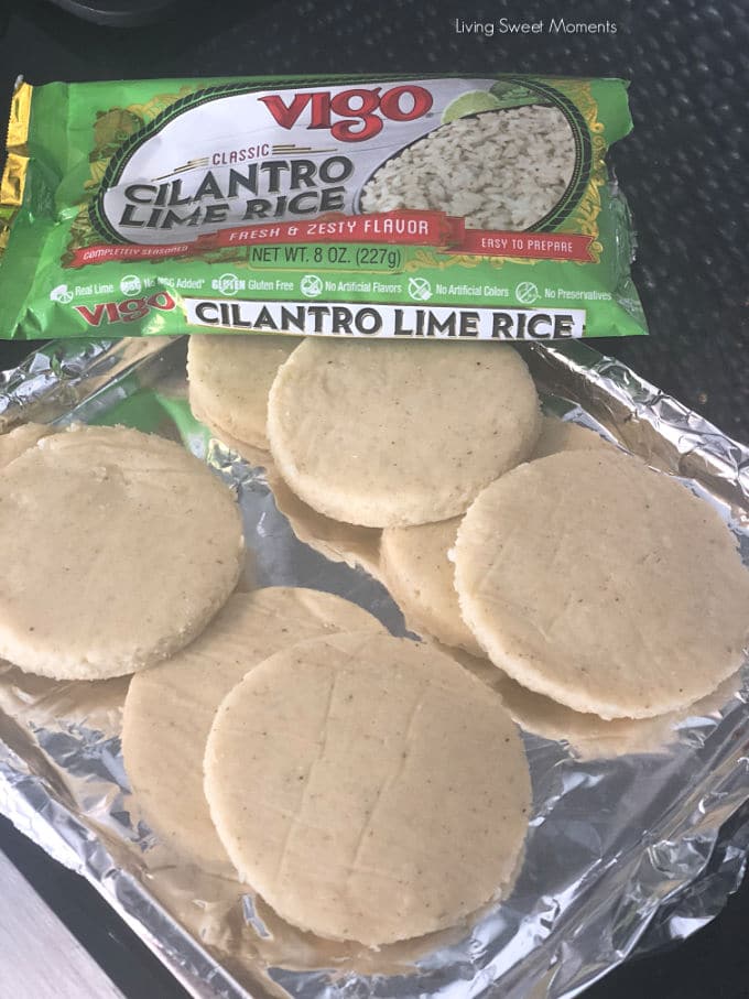 Got any leftover rice? These delicious gluten free crispy rice arepas and are made to be stuffed with your favorite fillings. Ideal for breakfast & dinner. Picture of the process