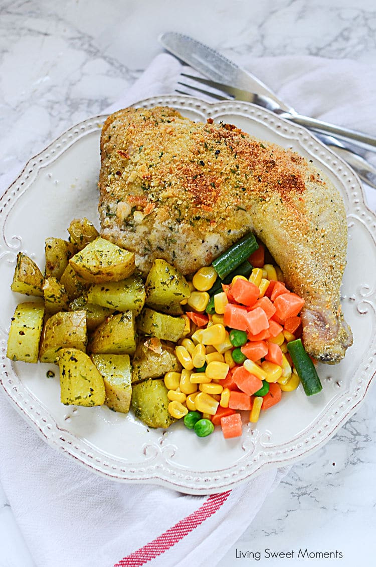 An amazing family friendly quick dinner idea! This delicious Sheet Pan Breaded Chicken and veggies requires little prep and is perfect for those busy nights