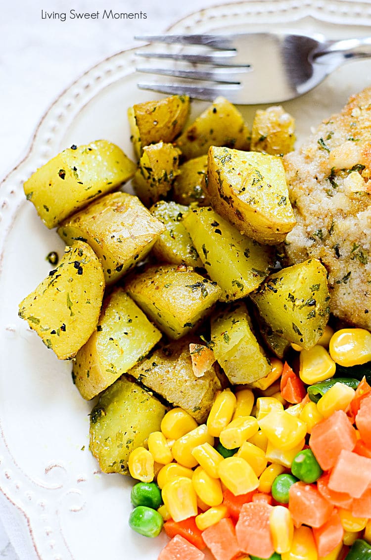 An amazing family friendly quick dinner idea! This delicious Sheet Pan Breaded Chicken and veggies requires little prep and is perfect for those busy nights