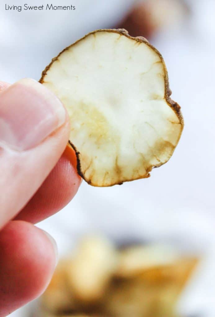 These delicious baked sunchoke chips are crunchy, healthy, and super easy to make! They are perfect as a snack on the go or as a side-dish