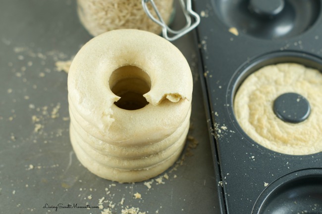 brown rice cakes recipe - These easy to make baked brown rice cakes are delicious, healthy and made in a fun way to get kids to kids to eat them as a snack.