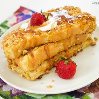 This Crunchy French Toast recipe is crusted with cinnamon cereal and sauteed with butter. The perfect quick breakfast or brunch idea for kids and adults.