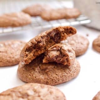 Double Chocolate Brownie Cookies: these easy-to-make chocolate cookies have the pudginess of a brownie with the taste of a cookie. Perfect for dessert. 