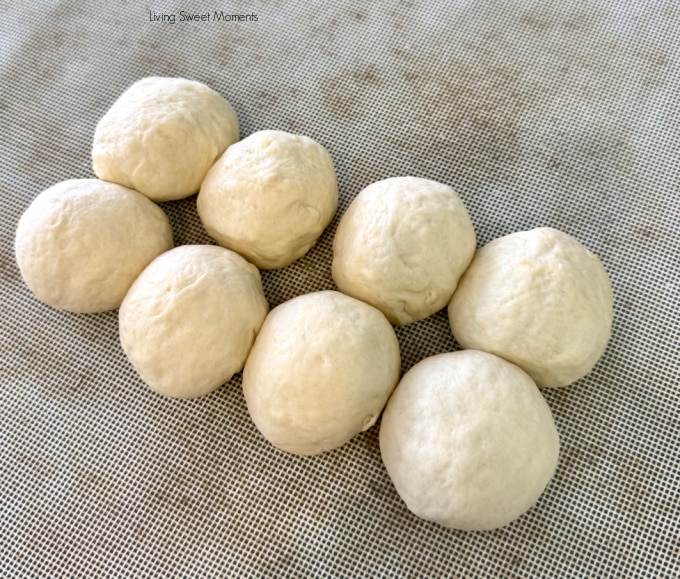 This sourdough discard flatbread recipe makes soft bread in minutes! Easy, no-yeast method with tips, tasty variations, and serving ideas.